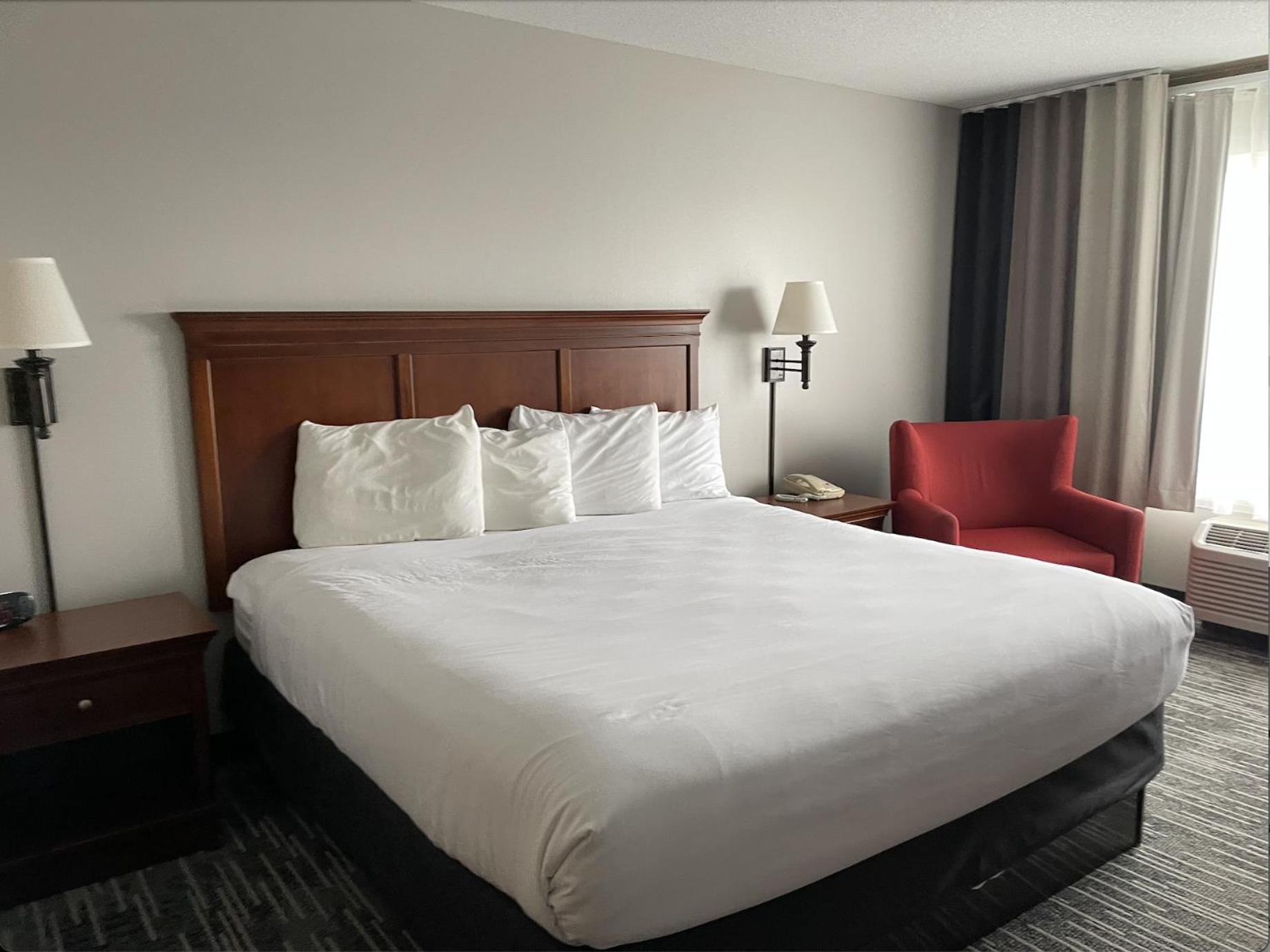 Harmony Inn & Suites Форт Додж Екстериор снимка
