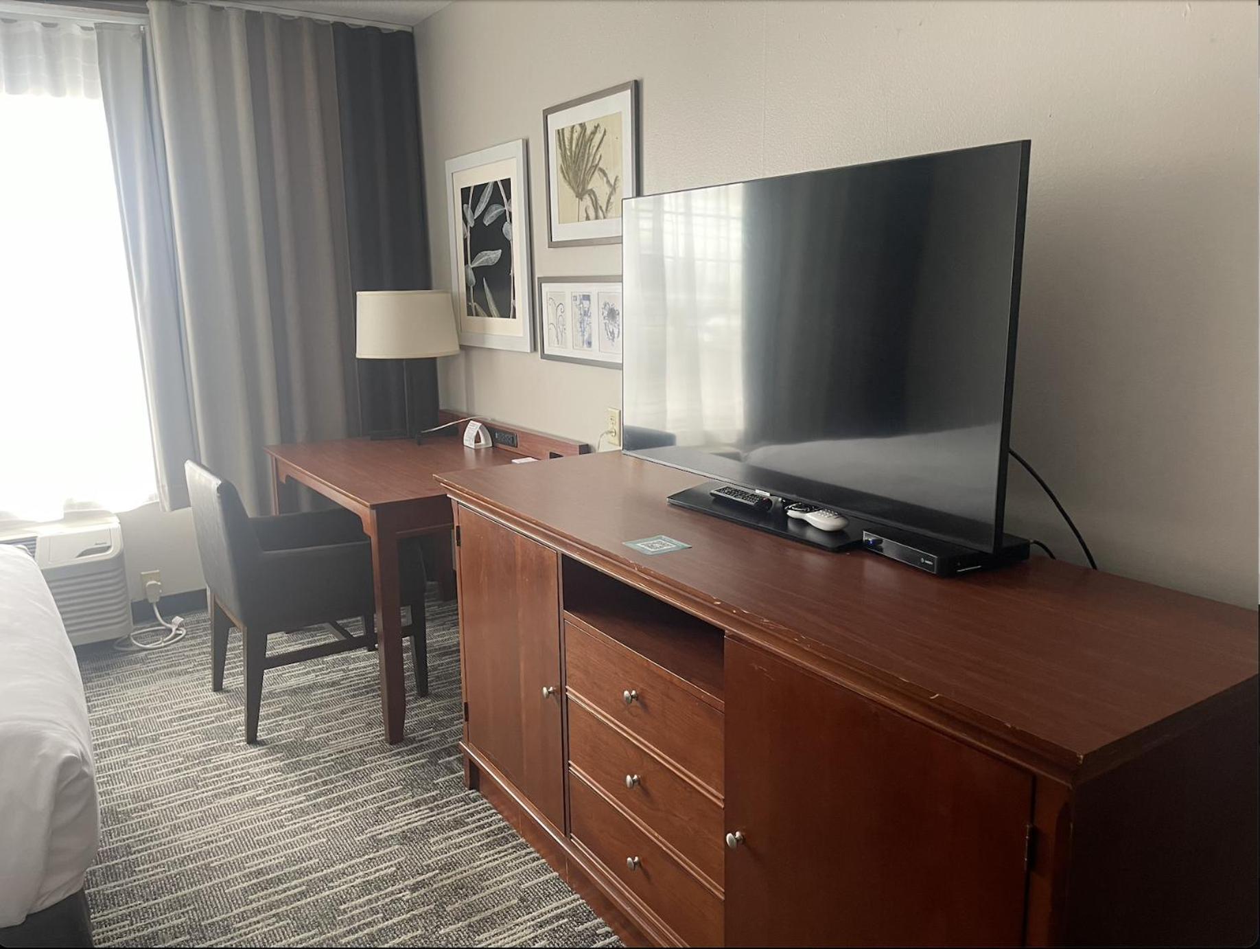 Harmony Inn & Suites Форт Додж Екстериор снимка
