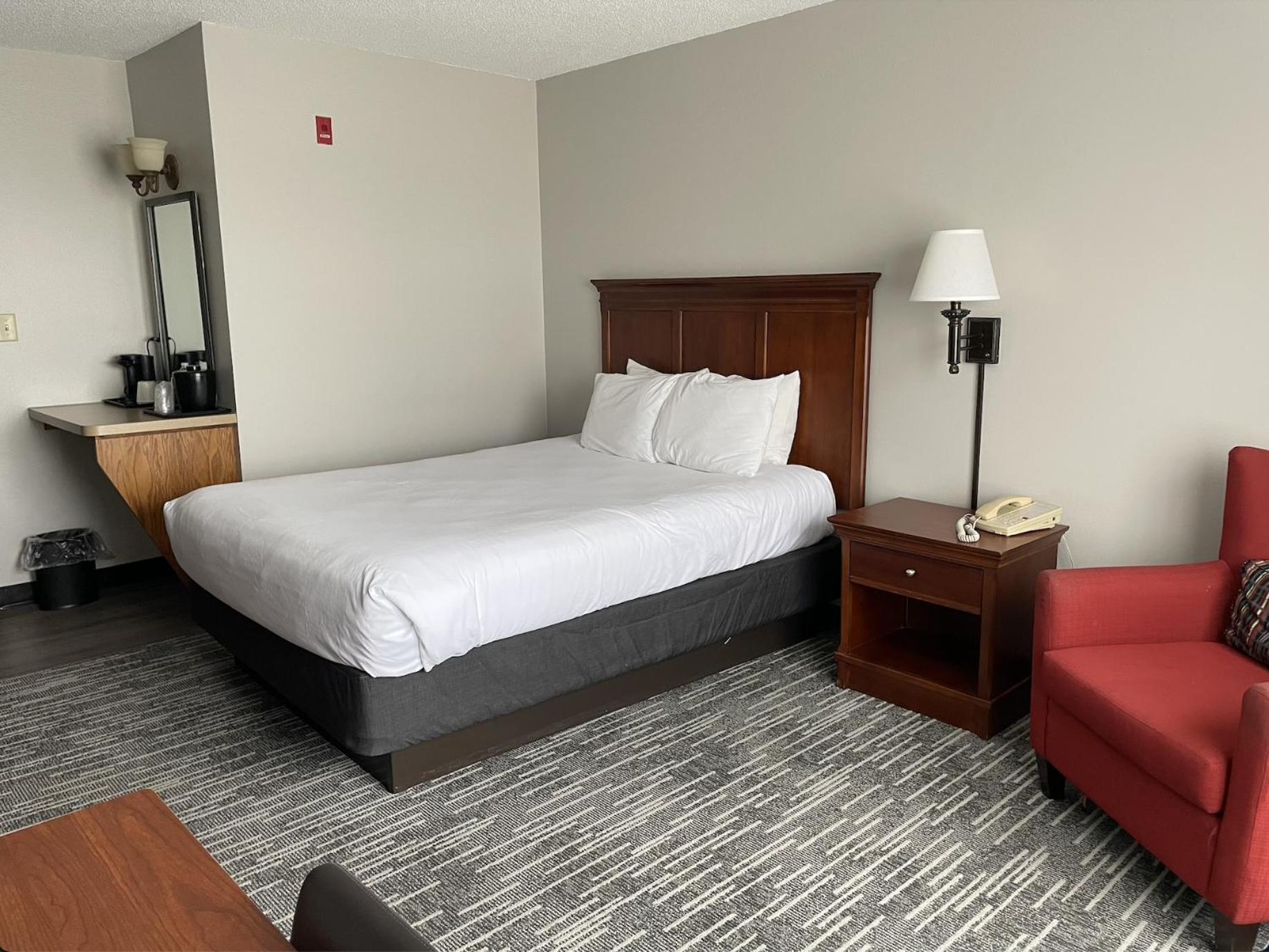 Harmony Inn & Suites Форт Додж Екстериор снимка