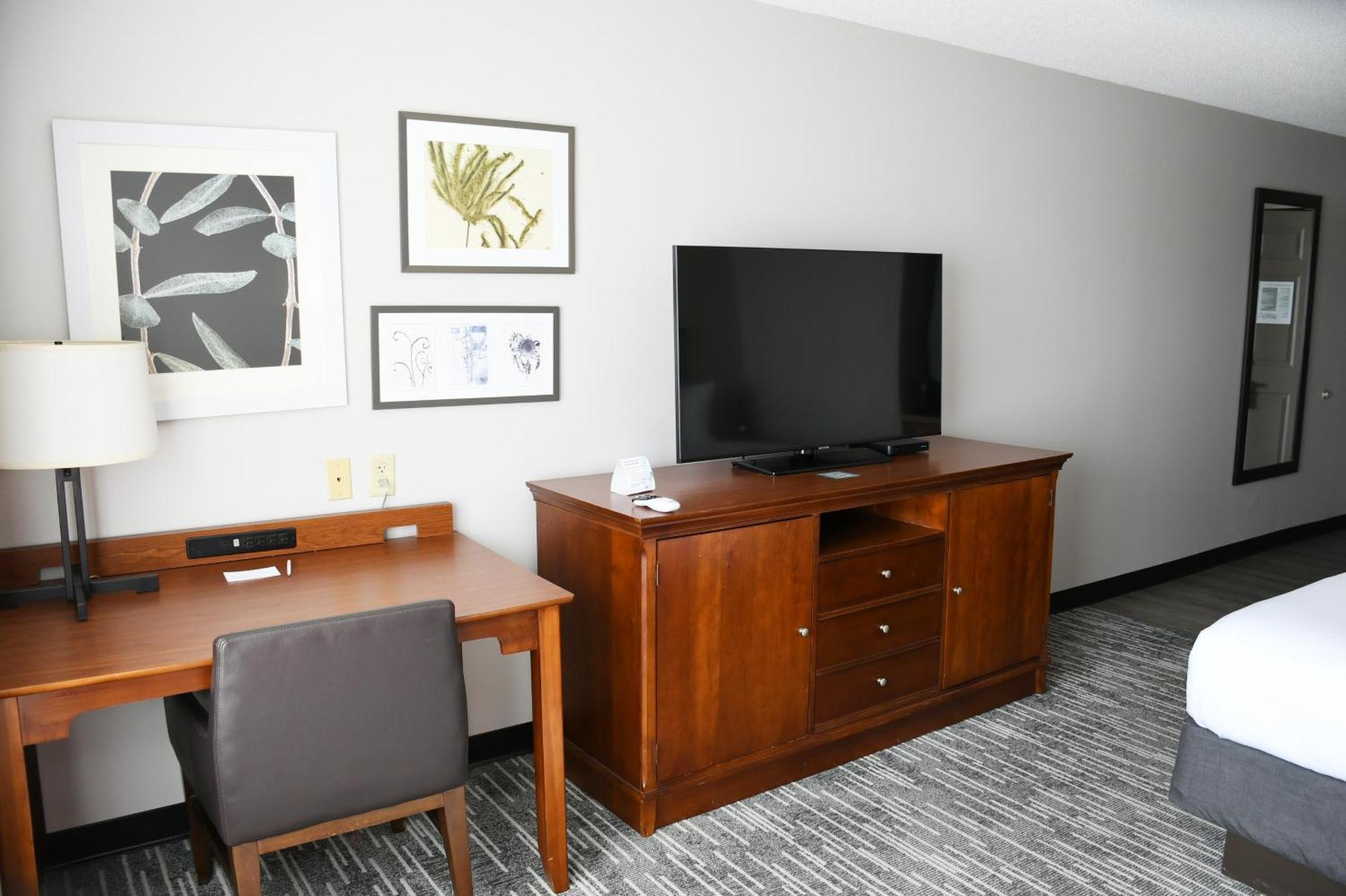 Harmony Inn & Suites Форт Додж Екстериор снимка
